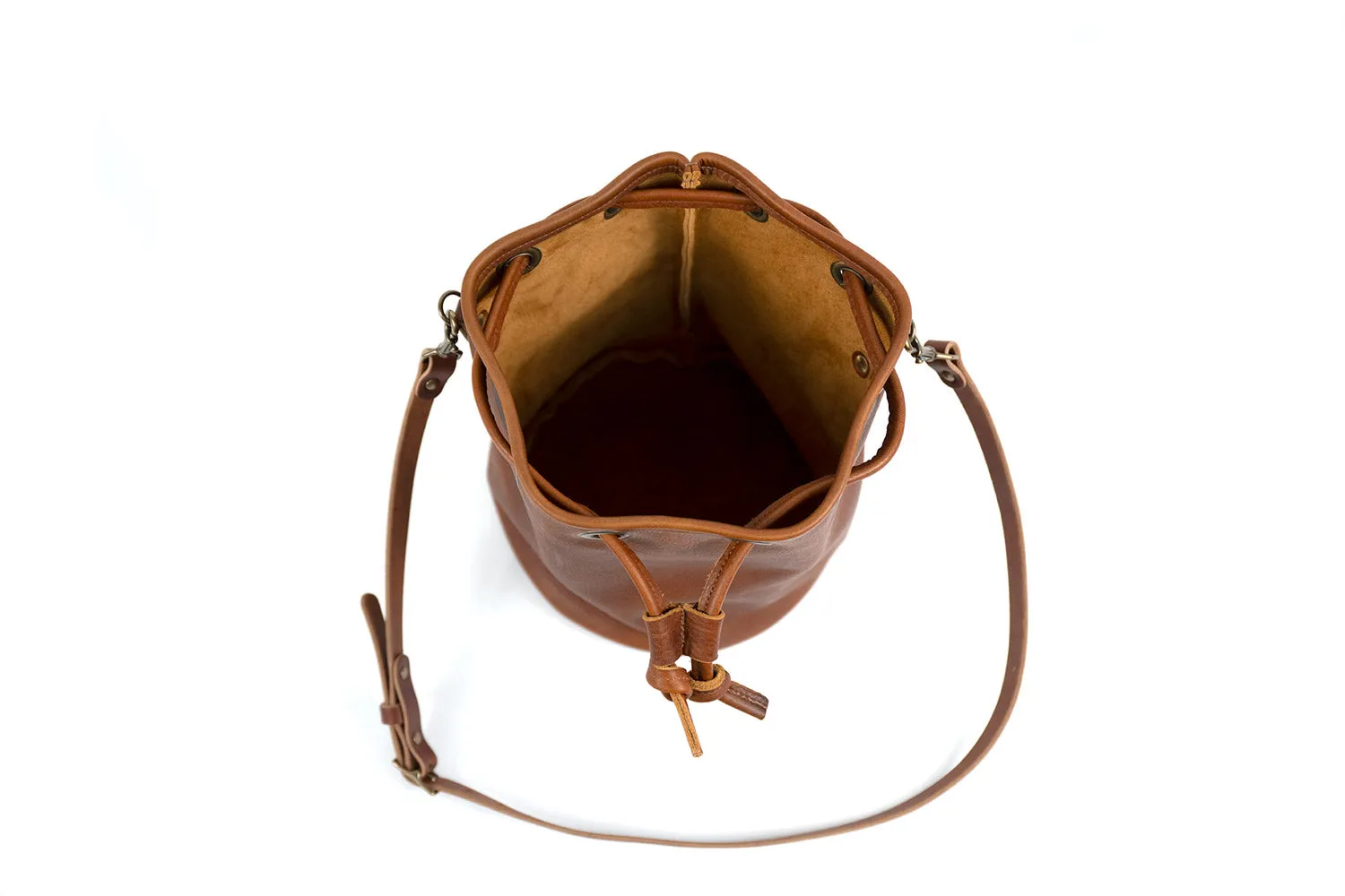 LEATHER BUCKET BAG - LARGE - COGNAC BISON