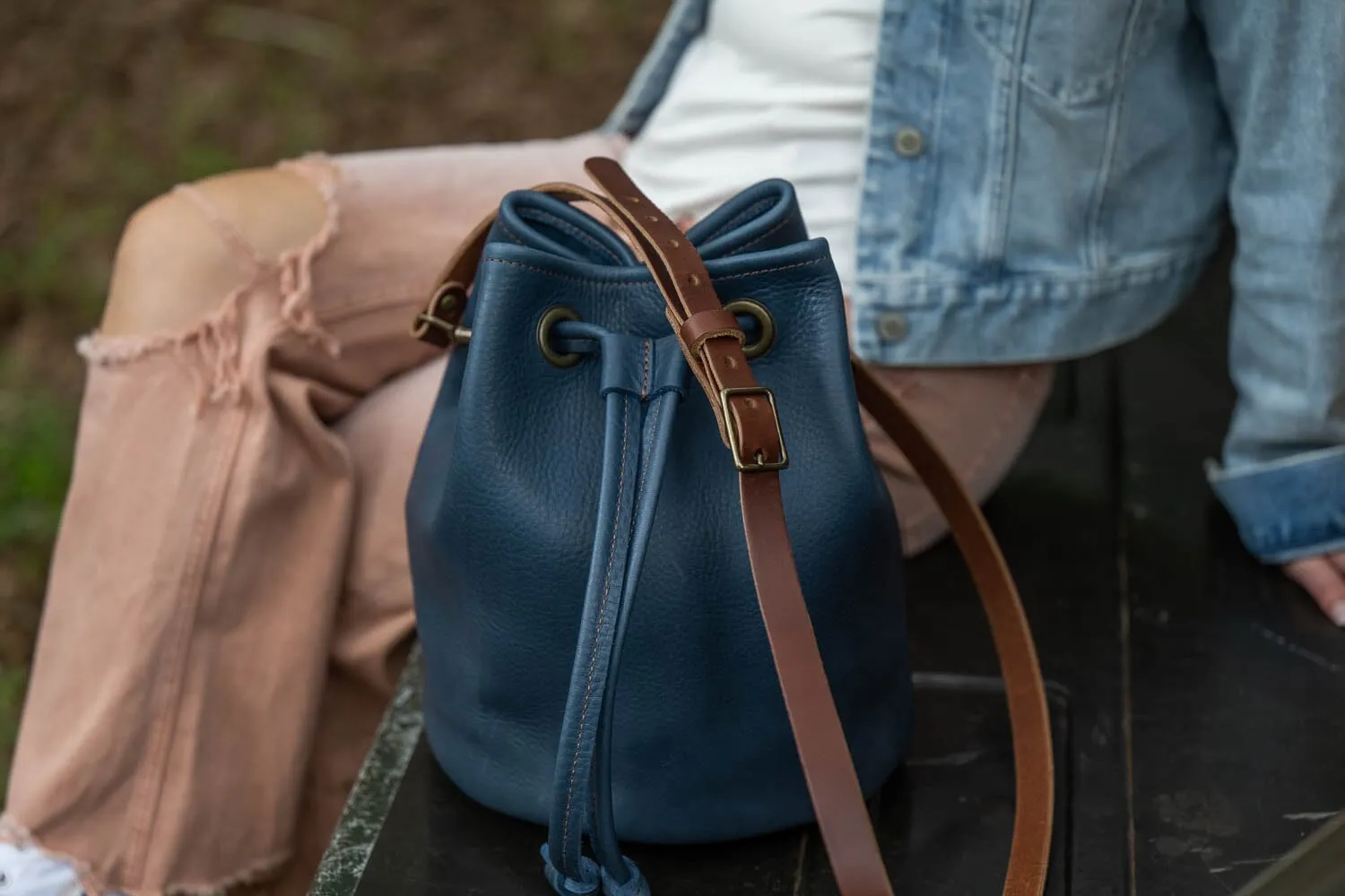 LEATHER BUCKET BAG - LARGE - SMOKEY BLUE