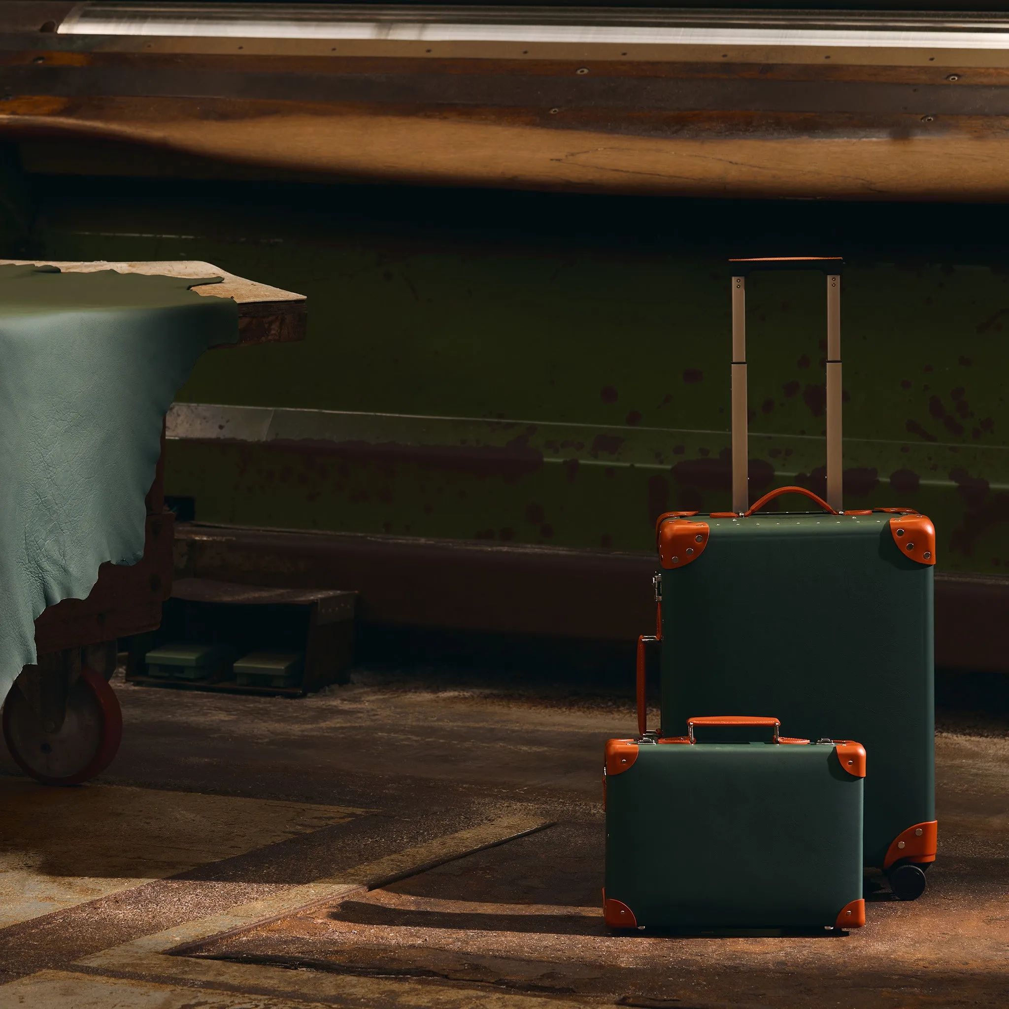 Leather Crafted · Carry-On - 4 Wheels | Leaf/Orange/Chrome