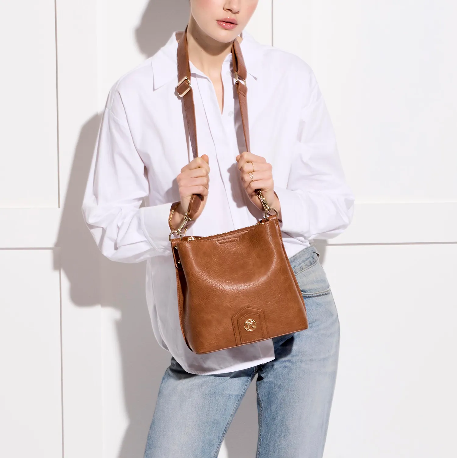 NAOMI Vegan Crossbody Bucket Bag in Camel