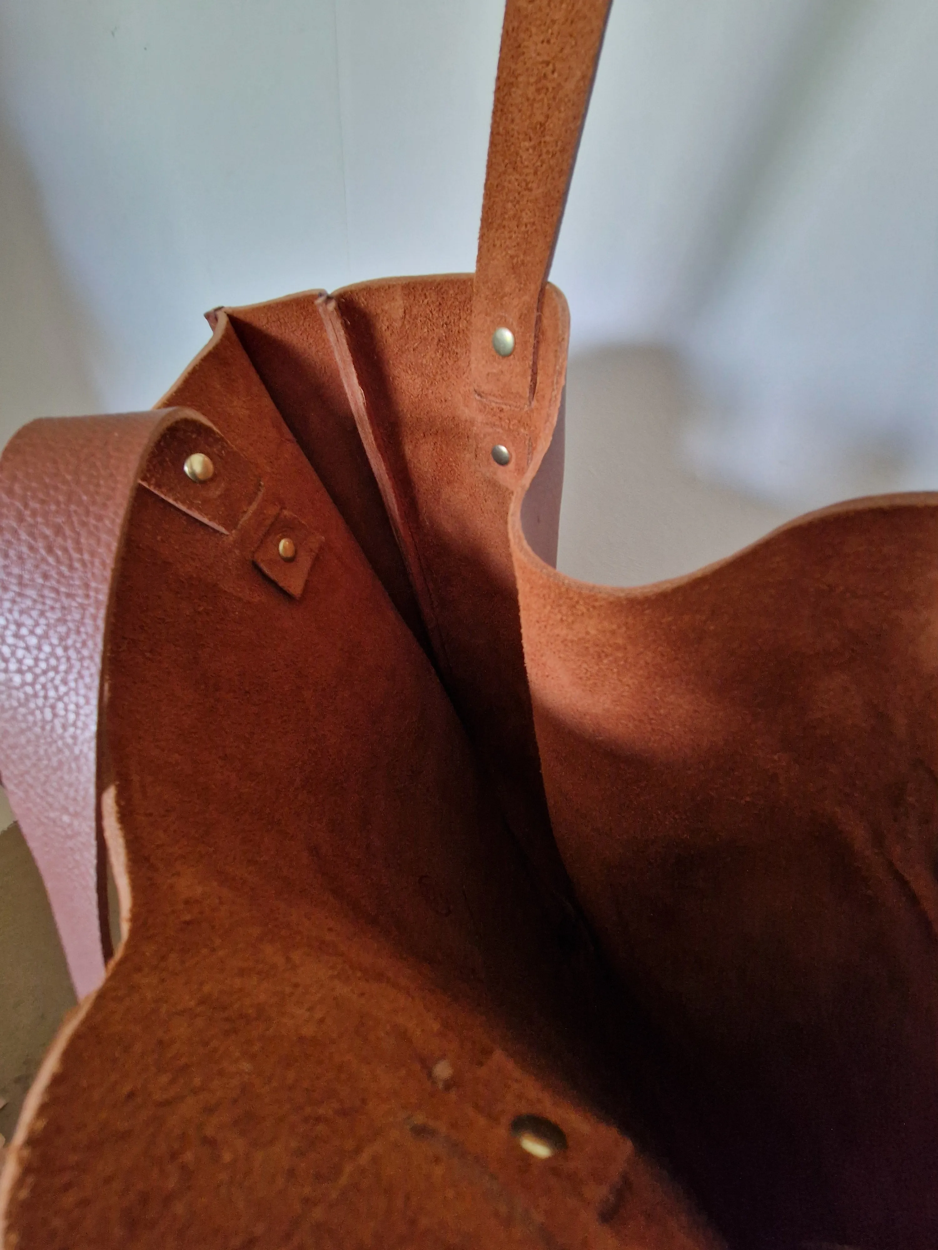 NEW DESIGN: CHANTRY TOTE BAG in Chestnut Brown