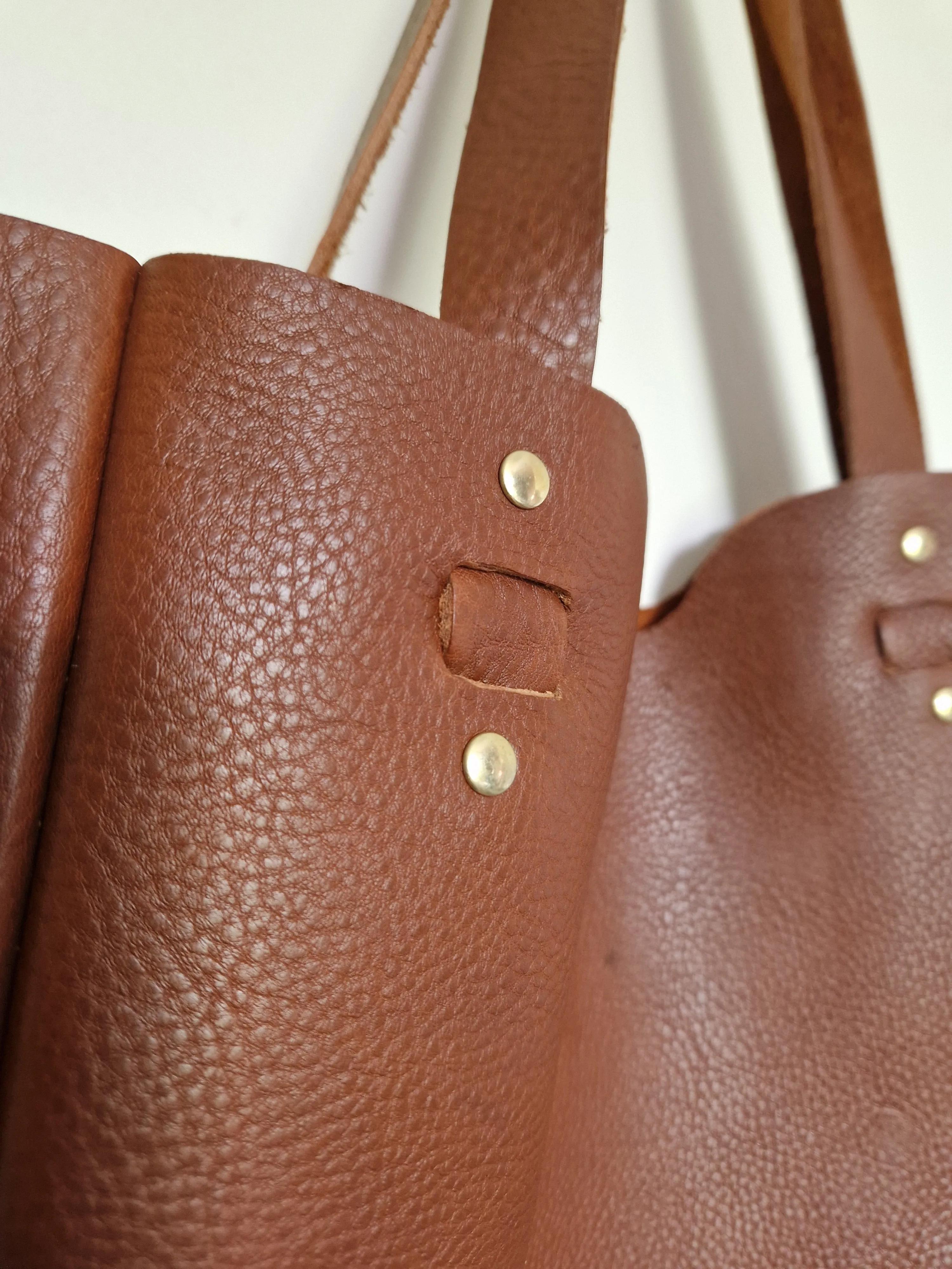 NEW DESIGN: CHANTRY TOTE BAG in Chestnut Brown