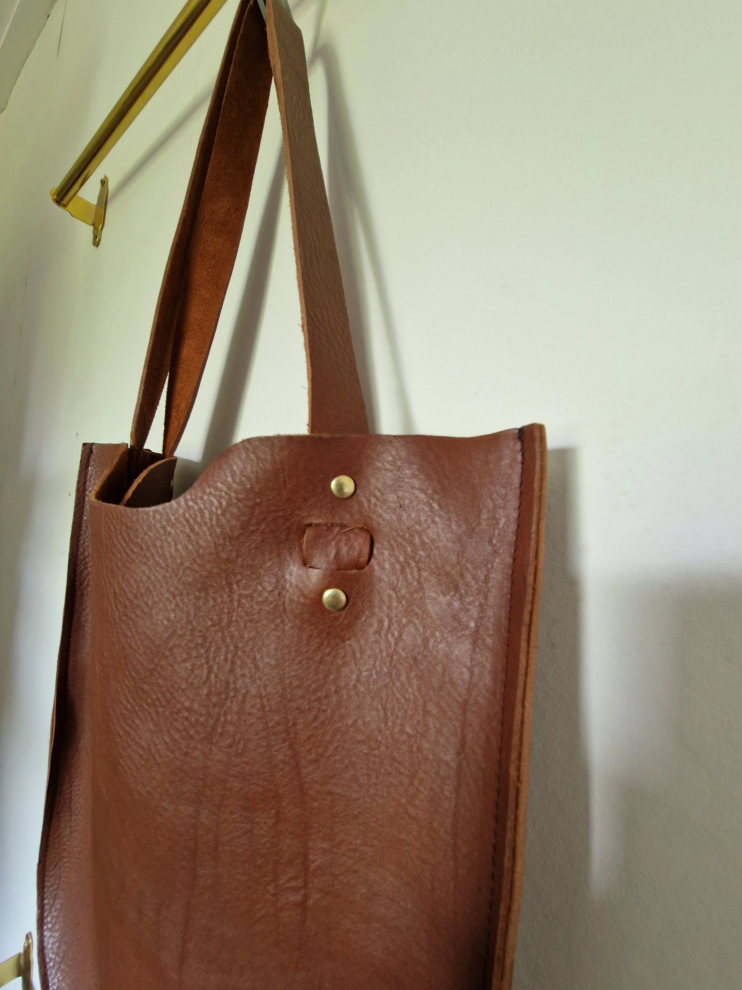 NEW DESIGN: CHANTRY TOTE BAG in Chestnut Brown