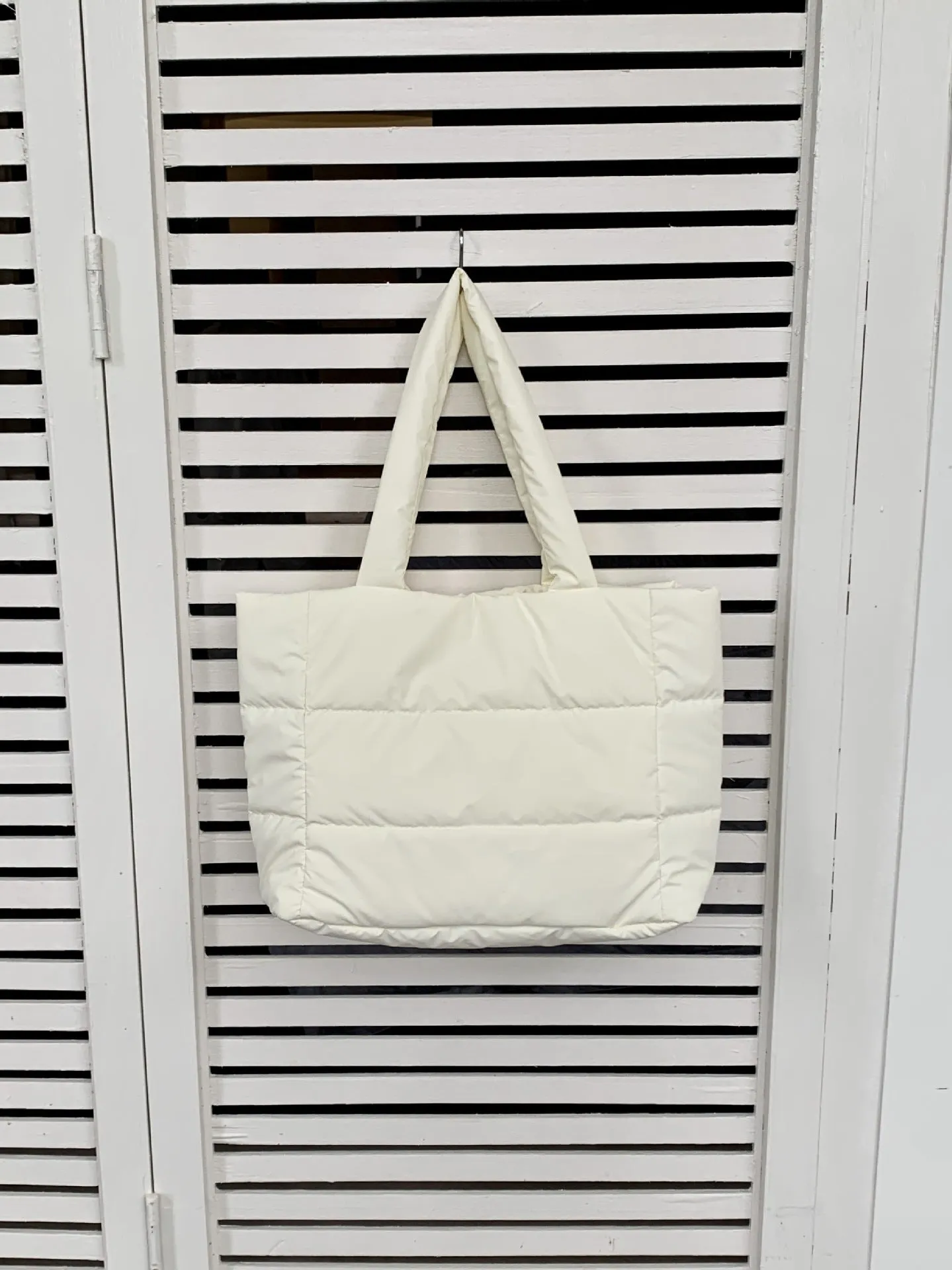 Portable shoulder bag Soft Cotton-filled Tote