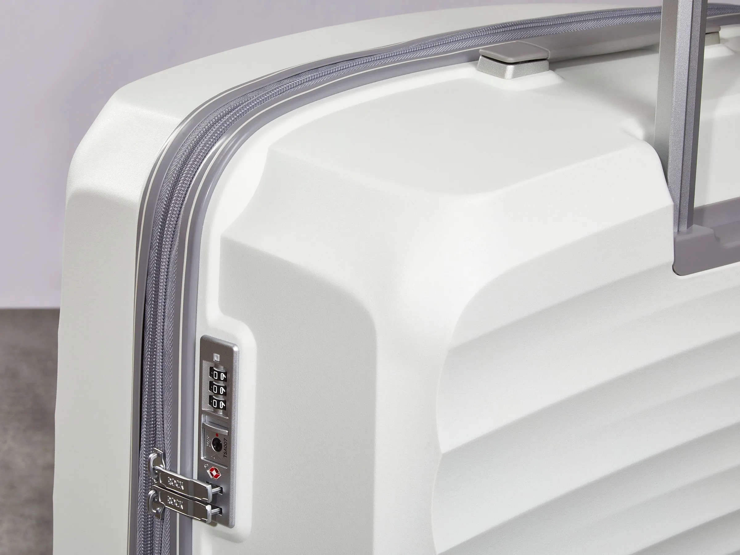 Rock Sunwave Expandable Spinner Medium Suitcase 66cm - White