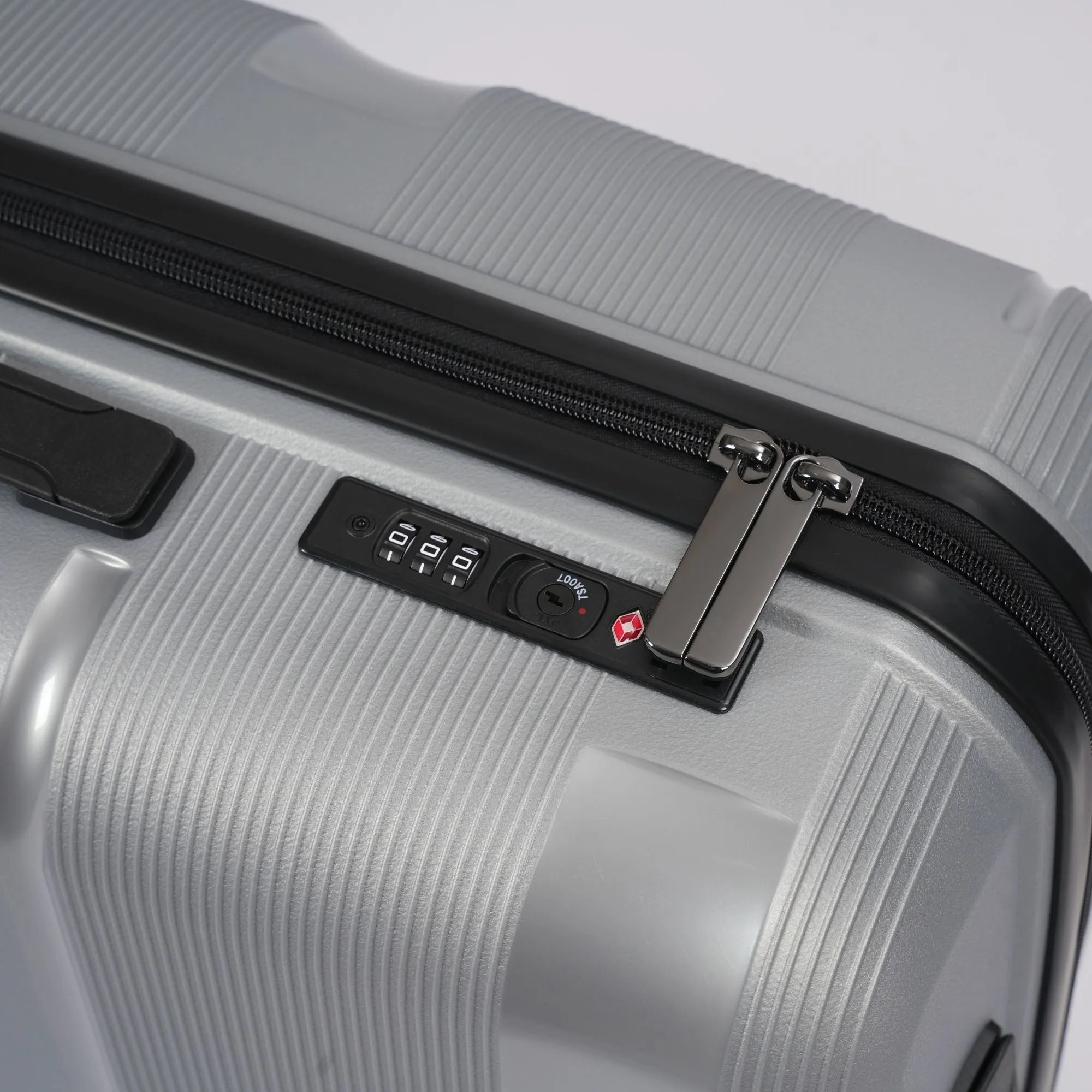 Silver Hardcase Roller Luggage Set (28', 24' and 20')