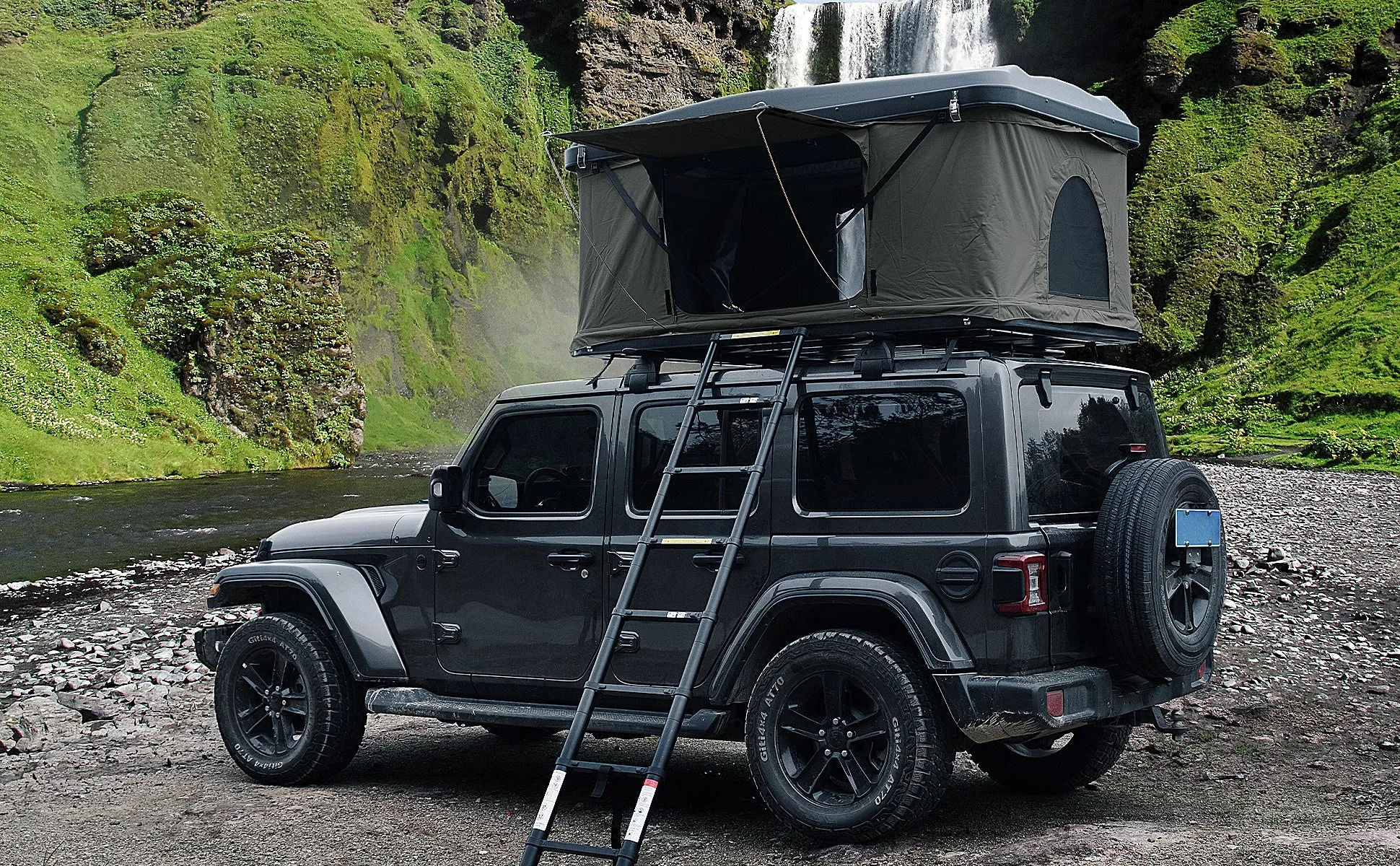 Trustmade Pop-Up Hard Shell Rooftop Tent