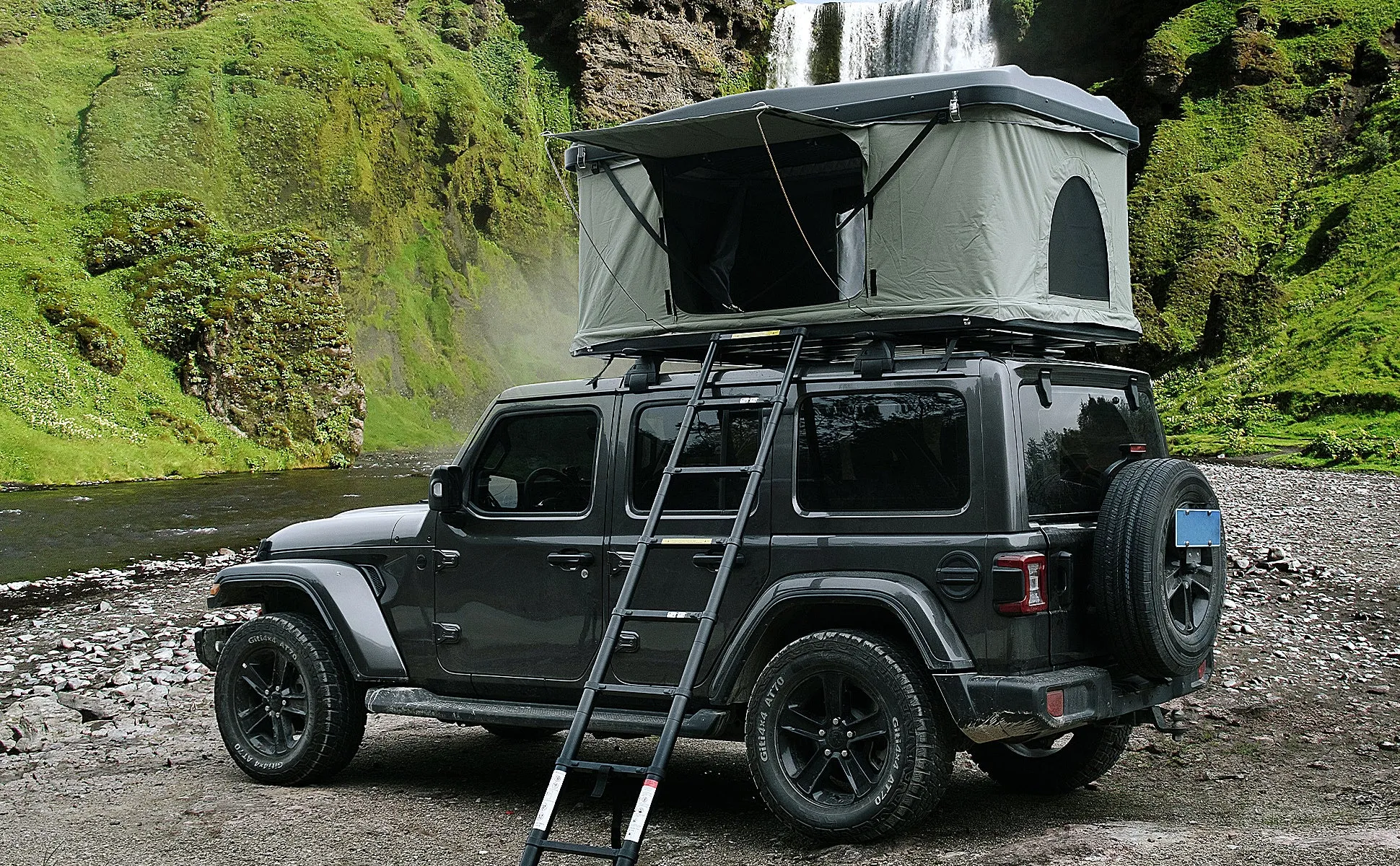 Trustmade Pop-Up Hard Shell Rooftop Tent