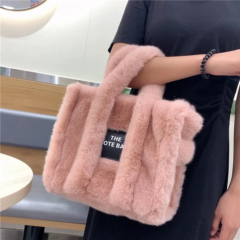 Winter Woolen Faux Fur Teddy Curl Plush the Tote Bag Retro Large Capacity Handbag Simple Shoulder Designer Women Black Handbag